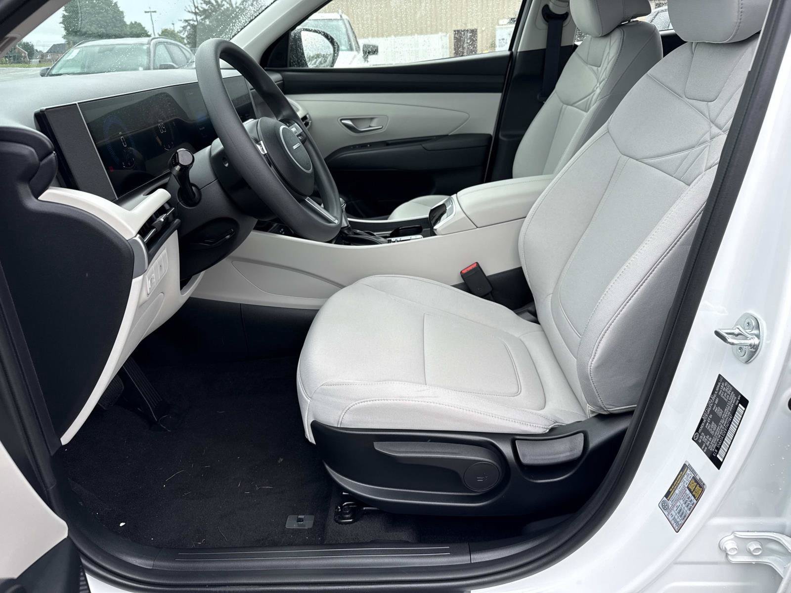 New 2026 Hyundai Tucson SE FWD image 9