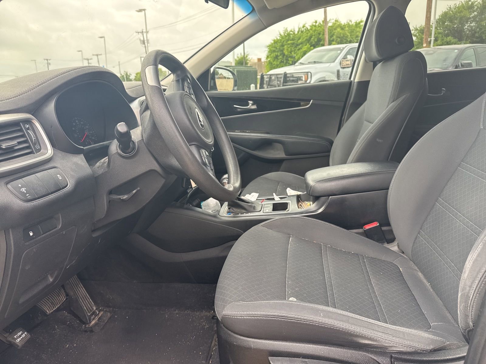 Used 2018 Kia Sorento LX FWD image 9