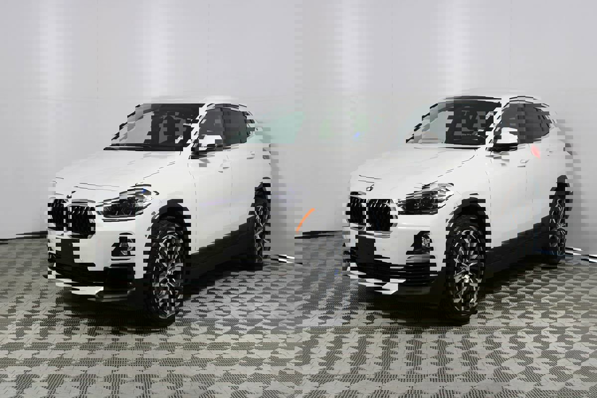 Used 2020 BMW X2 sDrive28i image 3