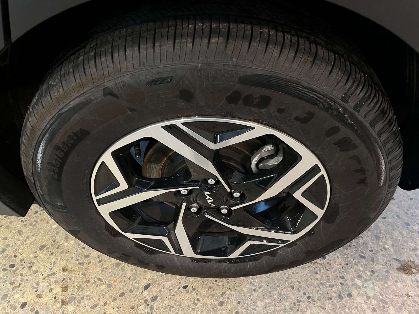 Used 2025 Kia Sportage LX image 30