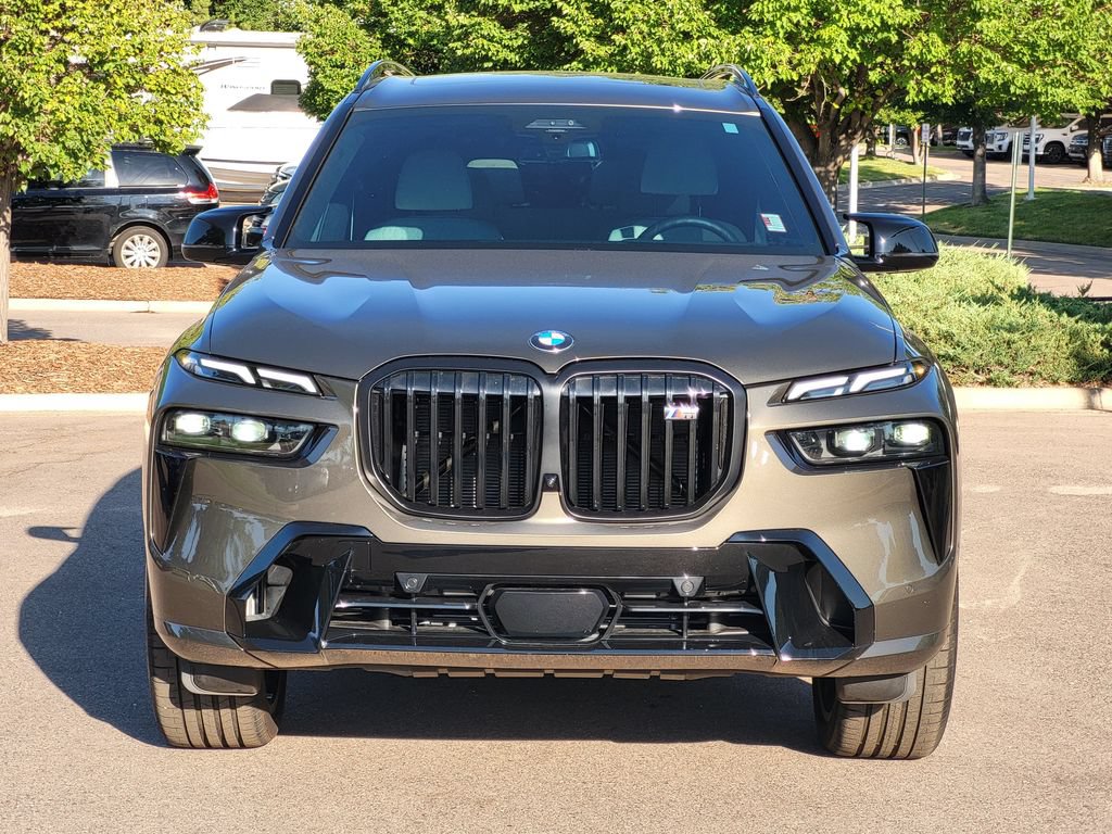Used 2026 BMW X7 M60i AWD/4WD image 9