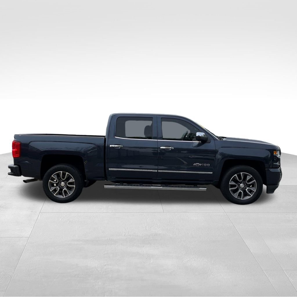 Used 2018 Chevrolet Silverado 1500 LTZ Z71 w/ Centennial Edition image 31