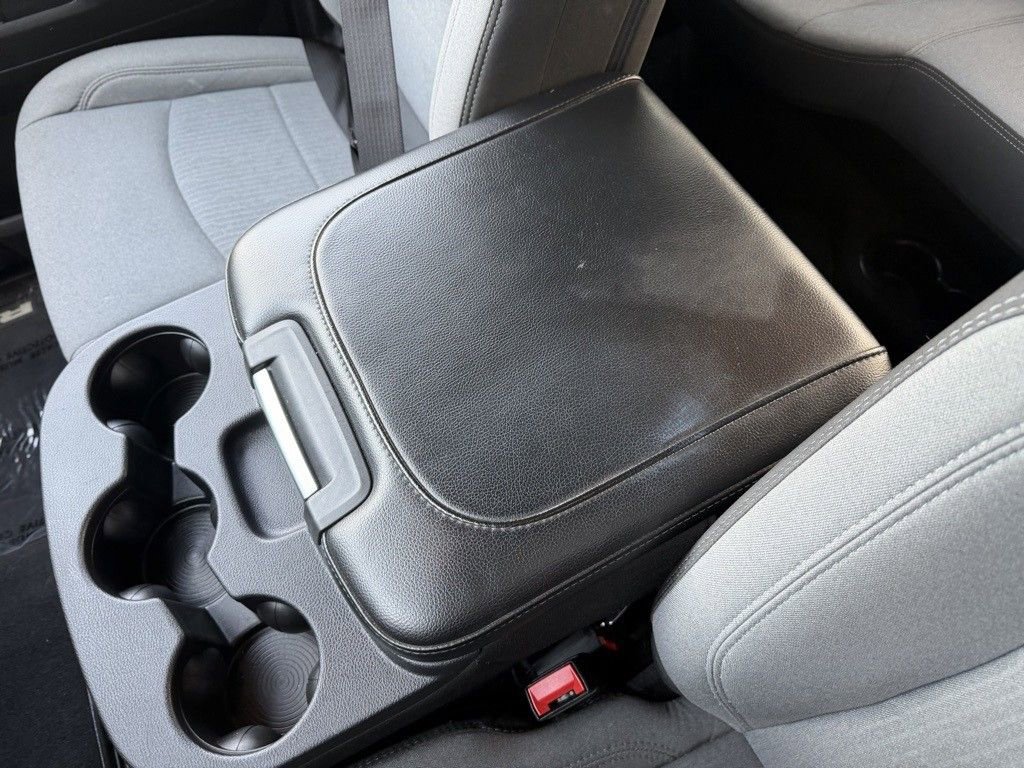 Used 2024 RAM 3500 Big Horn image 24