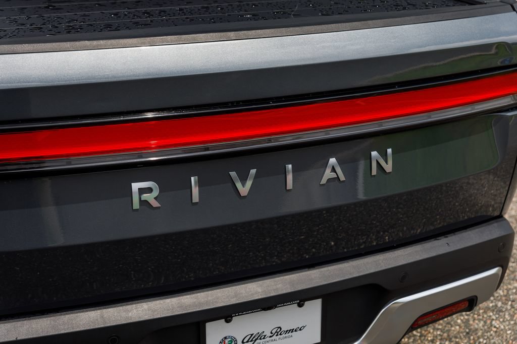Used 2025 Rivian R1T Adventure AWD/4WD image 42