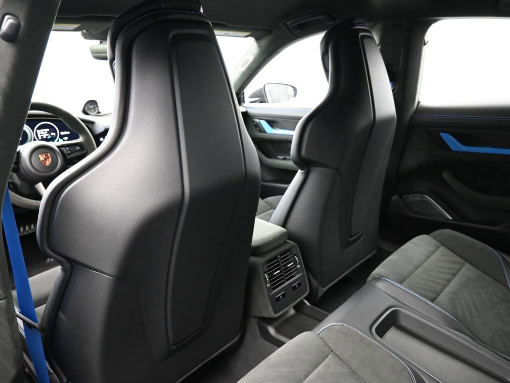 Certified 2025 Porsche Taycan Turbo GT image 10