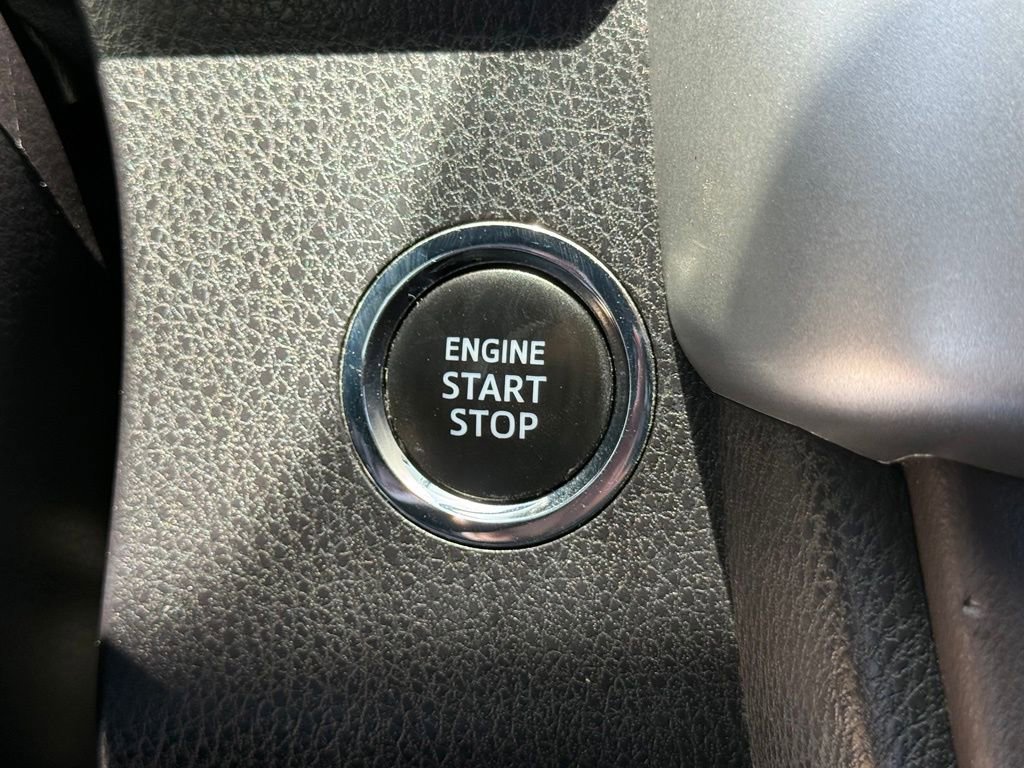 Used 2016 Toyota Highlander Limited FWD image 29
