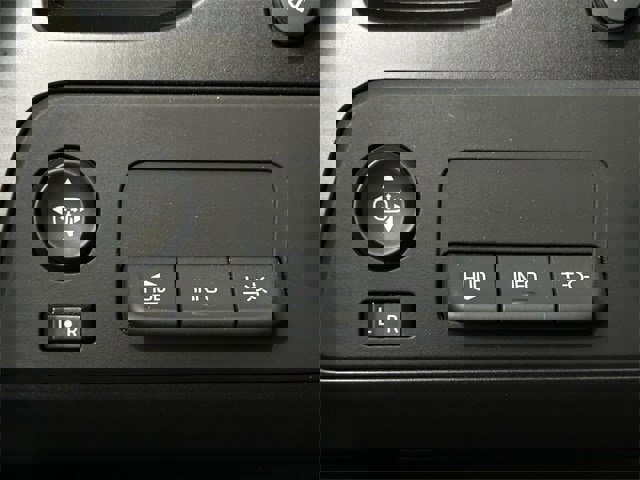 Used 2016 Chevrolet Corvette Stingray Coupe w/ 2LT Preferred Equipment Group image 25