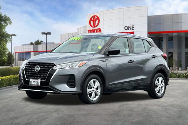 Used 2021 Nissan Kicks S FWD image 9