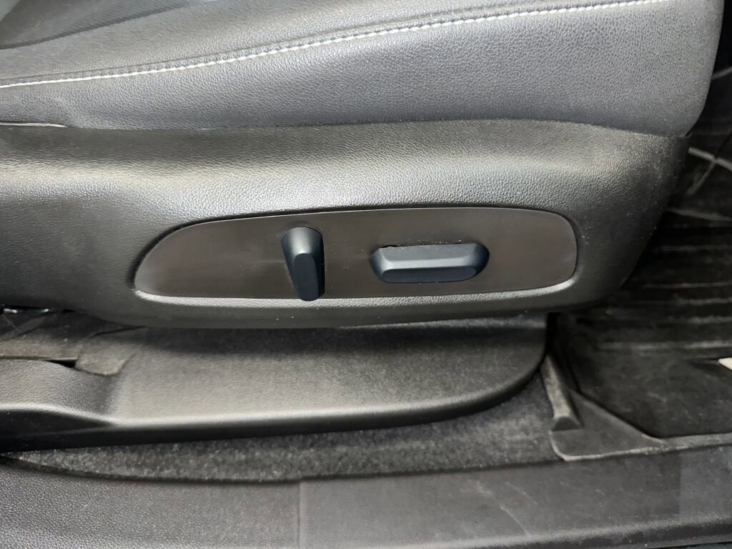 Certified 2024 Chevrolet Blazer LT w/ LPO, Floor Liner Package image 33