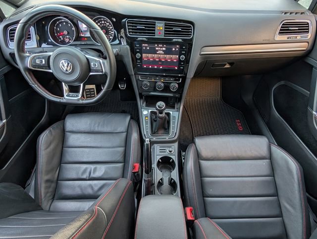 Used 2020 Volkswagen GTI SE image 13