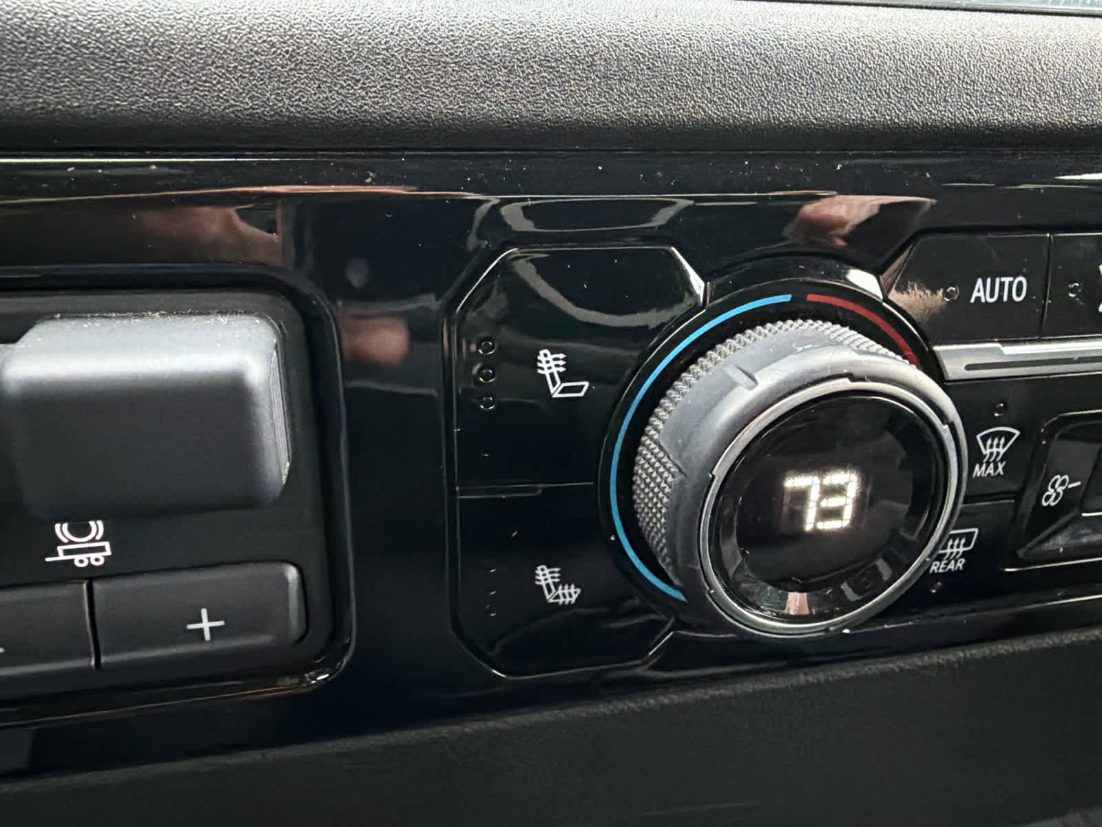 Used 2025 Chevrolet Silverado 1500 LT image 27