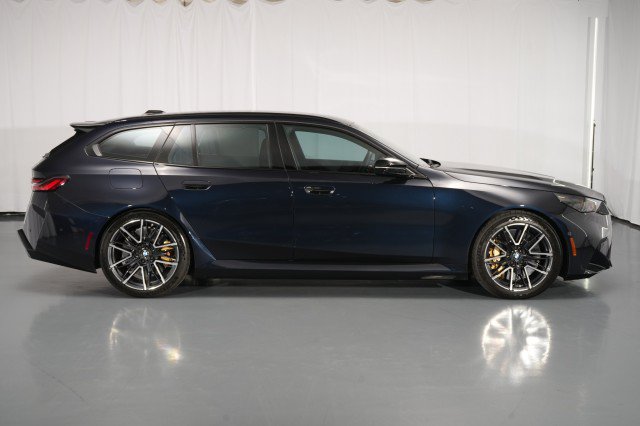Used 2025 BMW M5 Touring w/ M Driver's Package AWD/4WD image 10