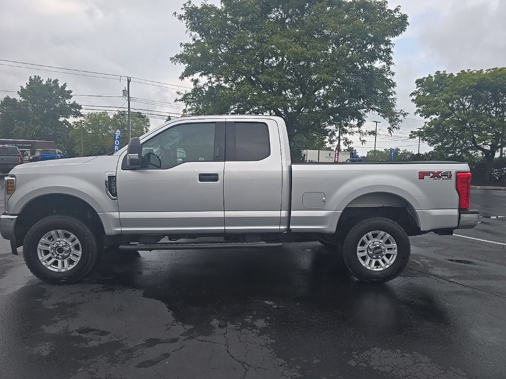 Used 2019 Ford F250 XLT w/ XLT Value Package AWD/4WD image 3