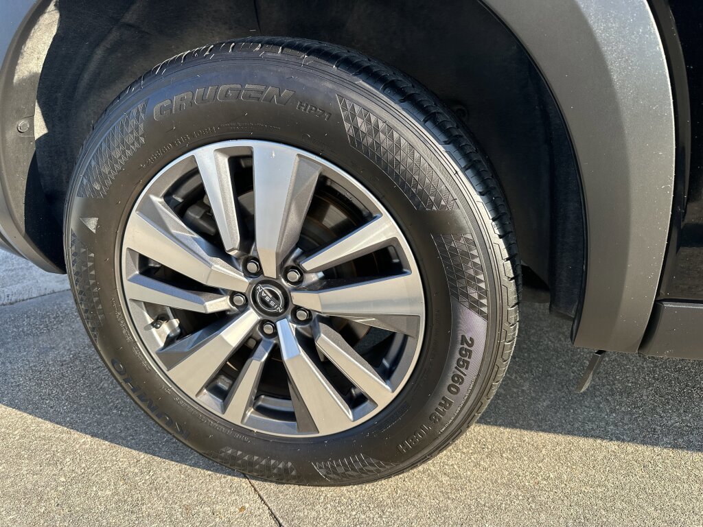 Used 2023 Nissan Pathfinder SL w/ Lighting Package (N92) image 22