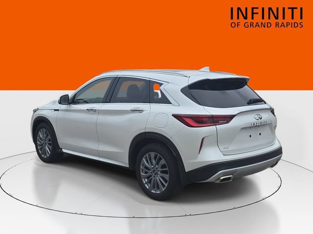 Used 2024 INFINITI QX50 Luxe AWD/4WD image 7
