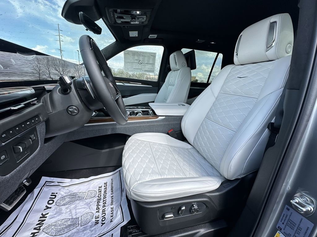 New 2026 Cadillac Escalade Platinum Sport w/ LPO, ONYX Package image 11
