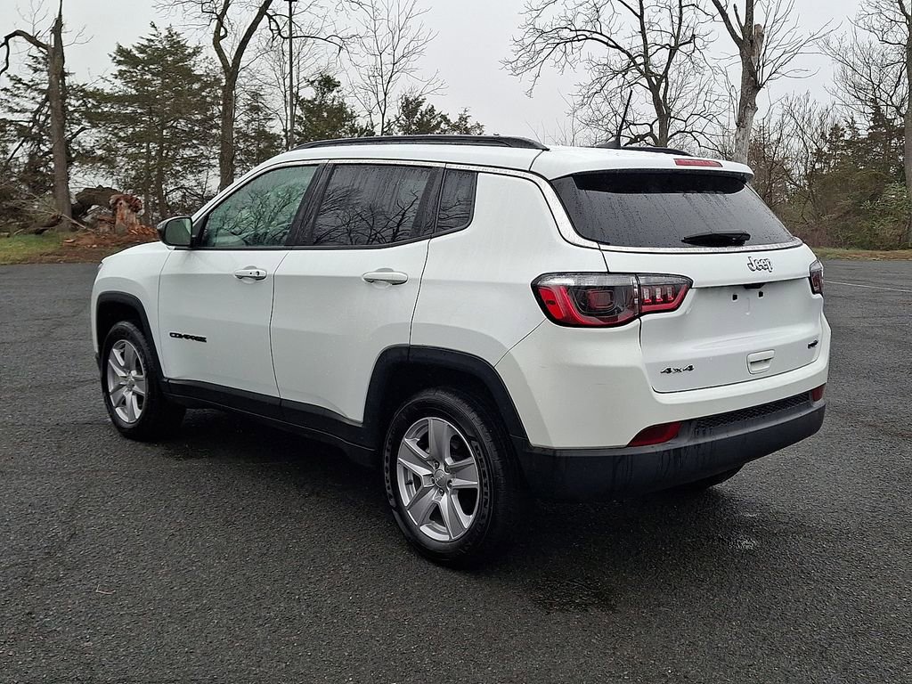 Used 2022 Jeep Compass Latitude w/ Convenience Group AWD/4WD image 7