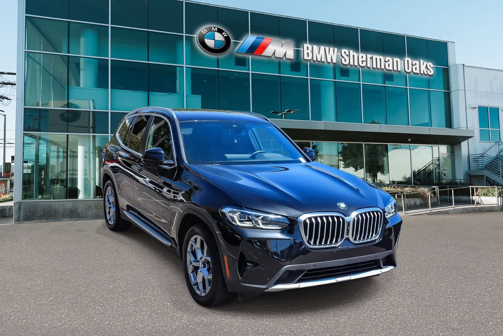 Certified 2023 BMW X3 sDrive30i w/ Premium Package RWD image 3
