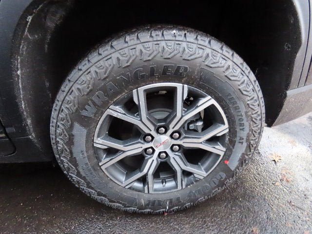 New 2026 GMC Acadia AT4 w/ Luxury Package AWD/4WD image 38