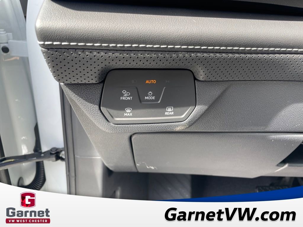 New 2026 Volkswagen Atlas SE image 32