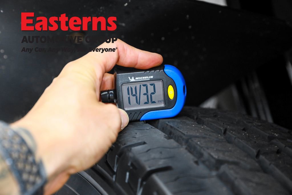 Used 2021 Chevrolet Express 2500 w/ Driver Convenience Package image 26