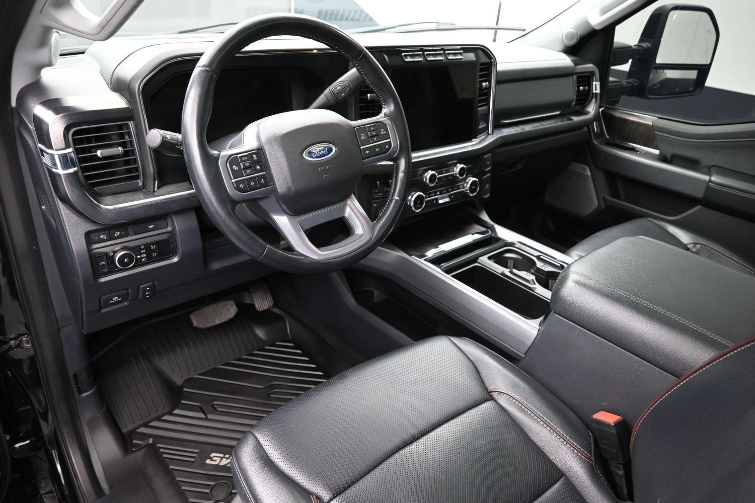 Used 2023 Ford F250 Lariat w/ Lariat Ultimate Package AWD/4WD image 22