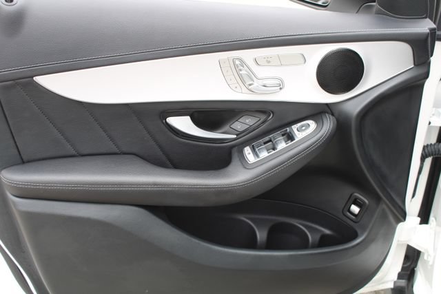 Used 2022 Mercedes-Benz GLC 300 4MATIC Coupe image 13