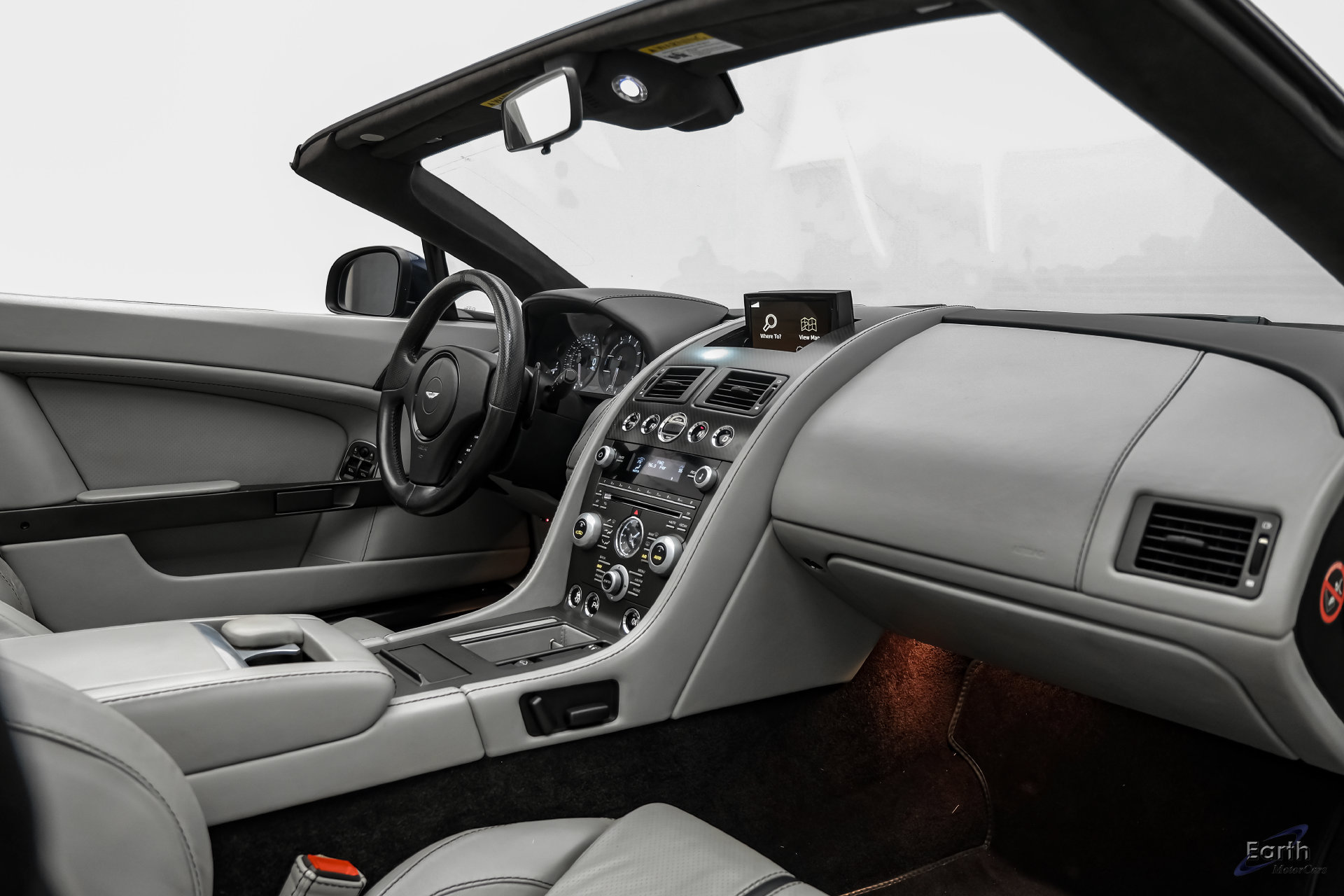 Used 2015 Aston Martin V8 Vantage GT RWD image 50