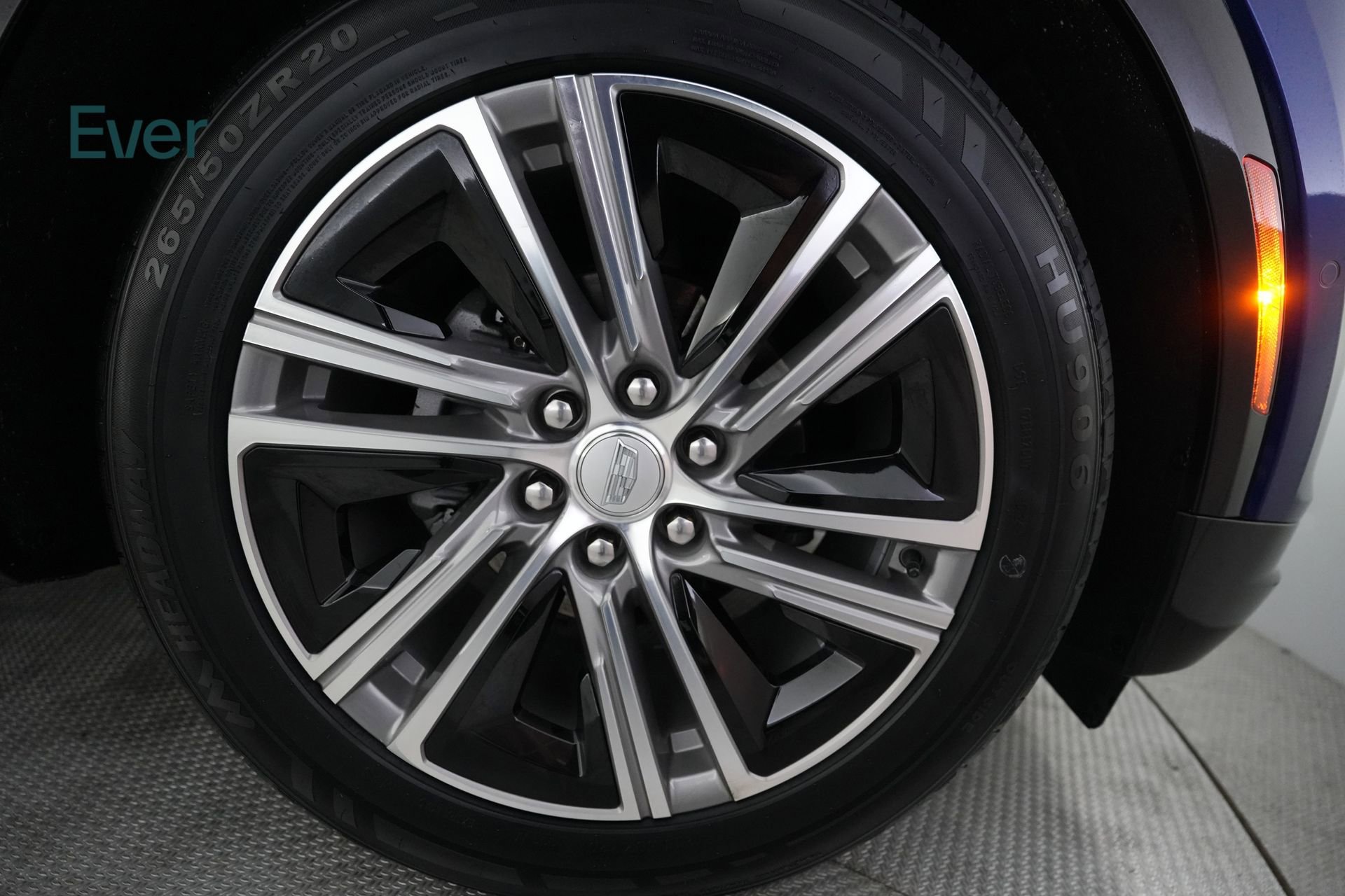 Used 2024 Cadillac Lyriq Luxury RWD image 20