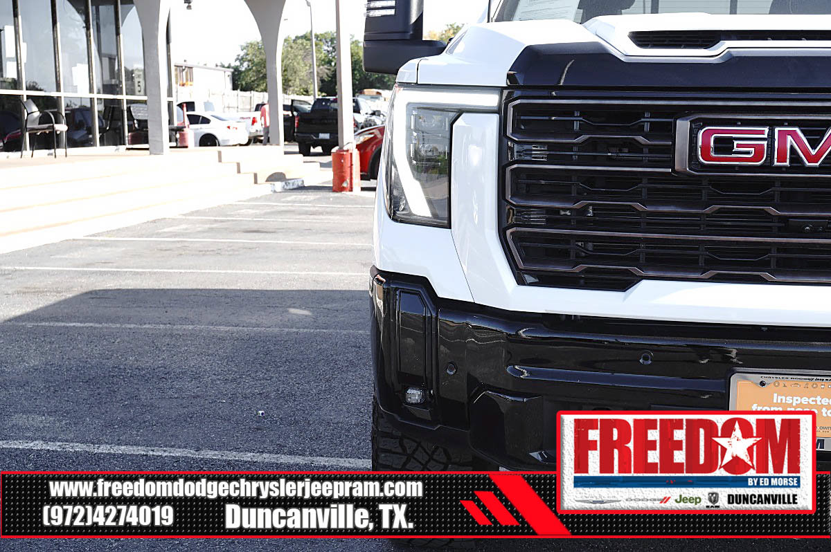 Used 2026 GMC Sierra 2500 AT4X AWD/4WD image 43