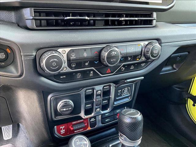 Used 2024 Jeep Gladiator Mojave AWD/4WD image 23