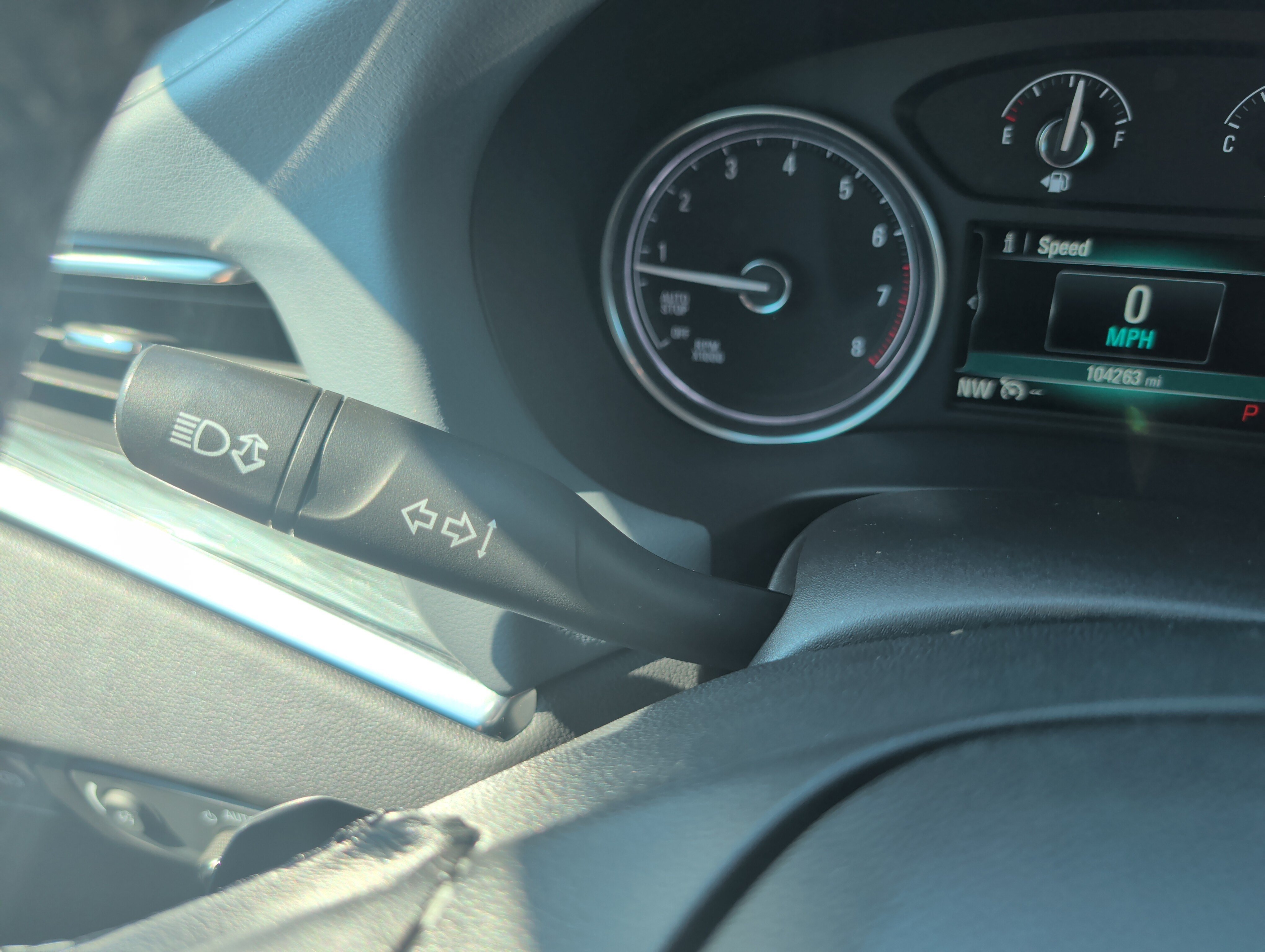 Used 2019 Buick Enclave Essence FWD image 37