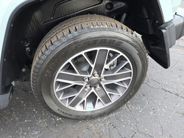 Used 2023 Jeep Wrangler Unlimited Sahara w/ Cold Weather Group image 52