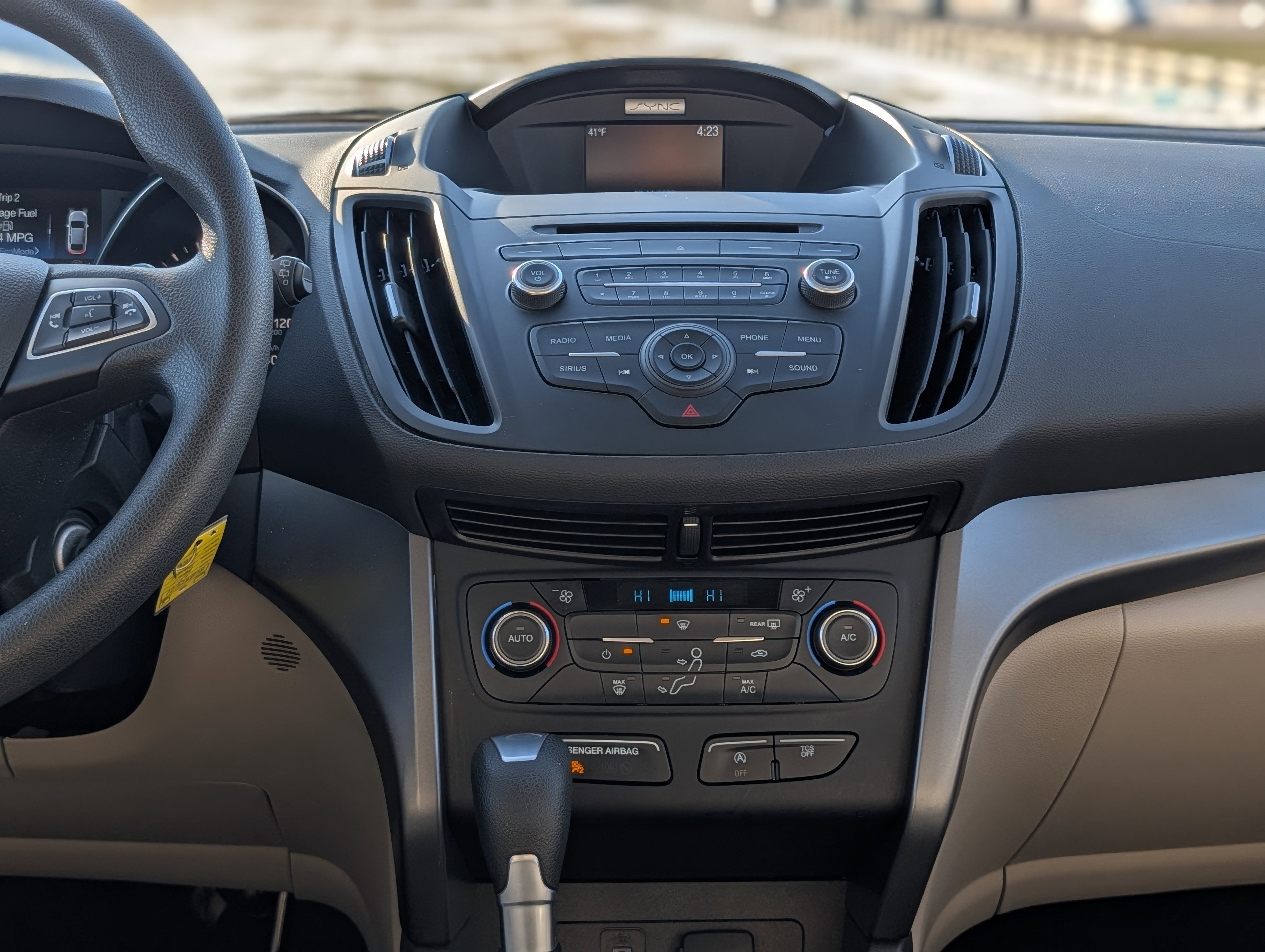 Used 2017 Ford Escape SE image 15