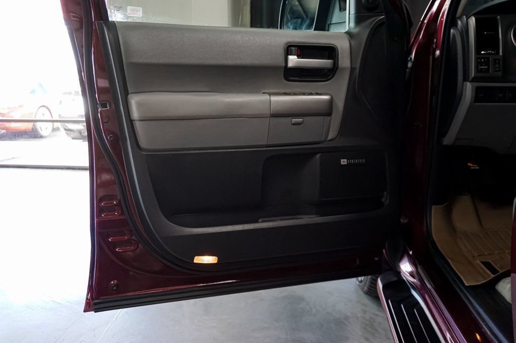 Used 2010 Toyota Sequoia Limited AWD/4WD image 16