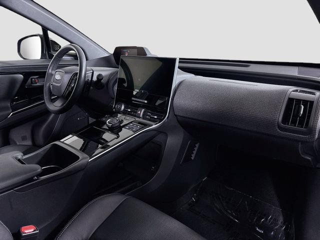 Certified 2023 Subaru Solterra AWD image 32