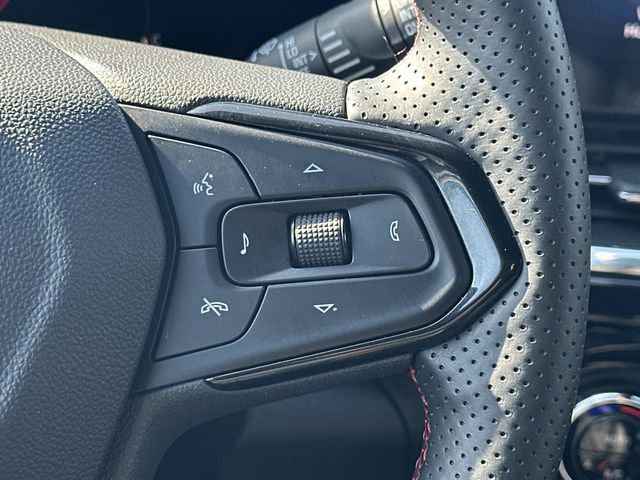 Used 2025 Chevrolet Trax RS image 10