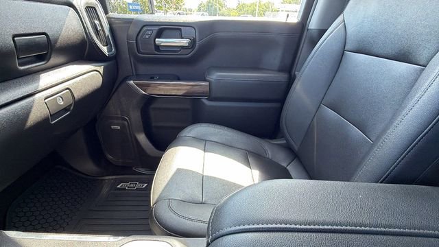 Used 2021 Chevrolet Silverado 1500 RST w/ Convenience Package II AWD/4WD image 25