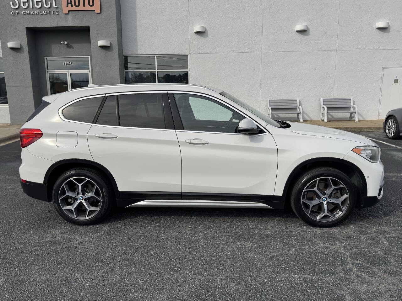 Used 2018 BMW X1 xDrive28i w/ Convenience Package AWD/4WD image 7