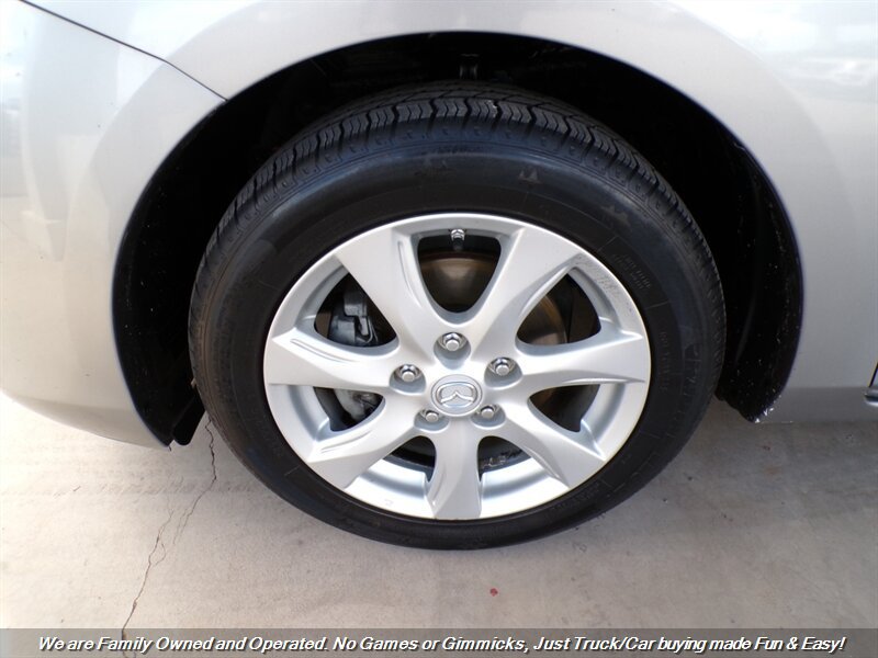 Used 2011 MAZDA MAZDA3 i Touring FWD image 37