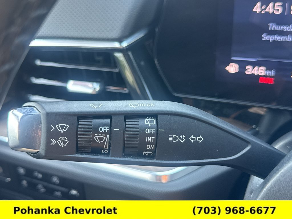 Used 2025 Chevrolet Suburban High Country AWD/4WD image 10
