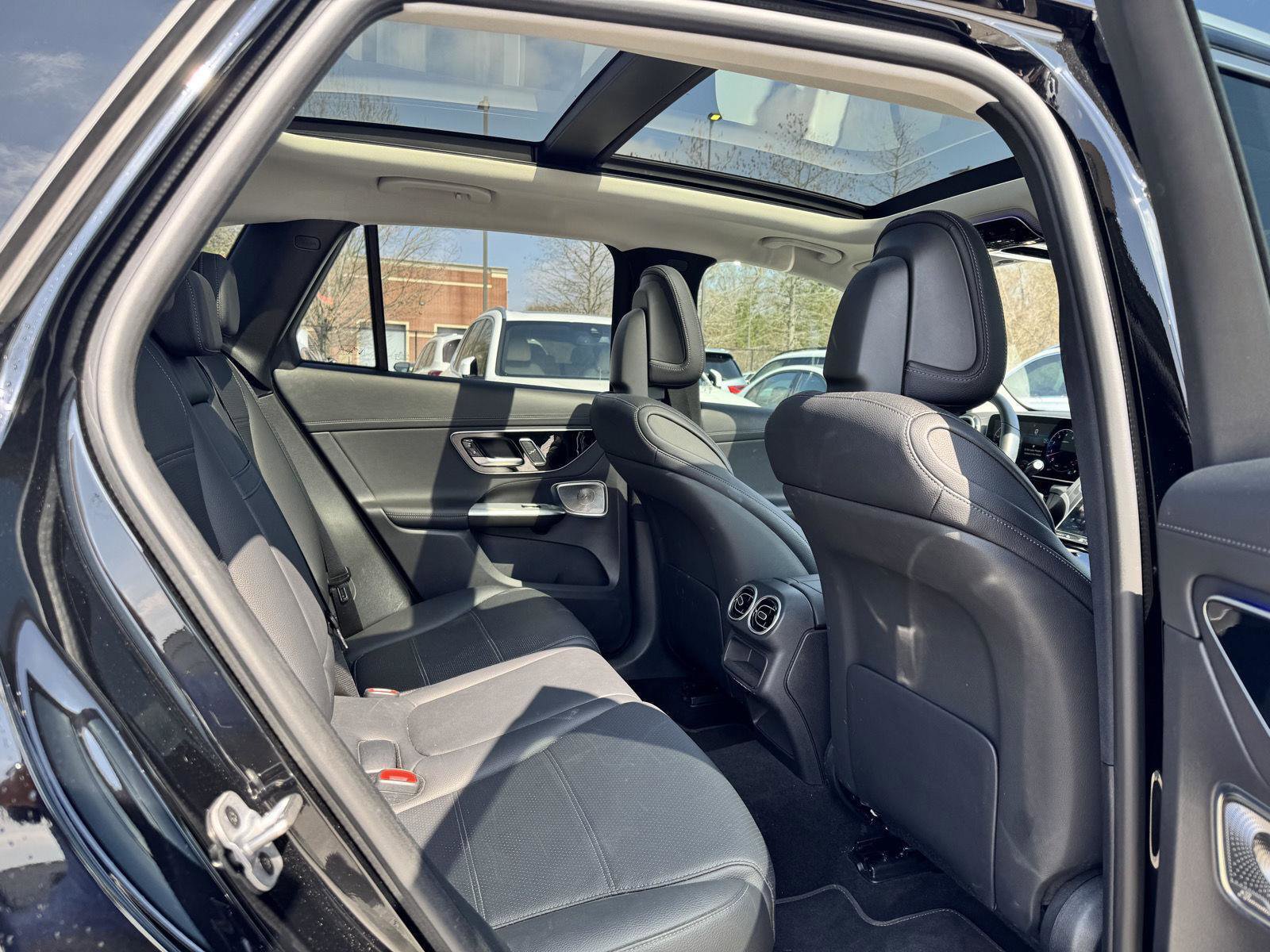 Certified 2024 Mercedes-Benz GLC 300 4MATIC image 28