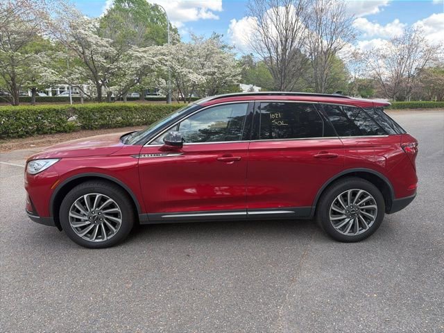 Used 2025 Lincoln Corsair Reserve w/ Equipment Group 202A image 2