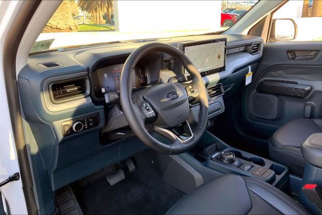 New 2025 Ford Maverick Lariat w/ Black Appearance Package image 6