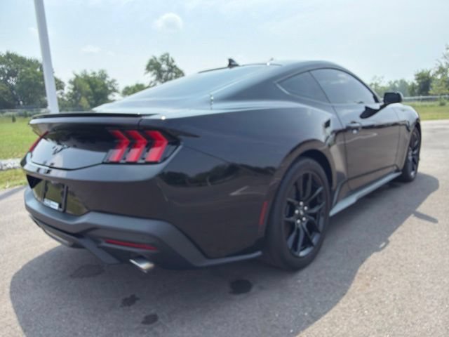 Certified 2024 Ford Mustang Coupe RWD image 7