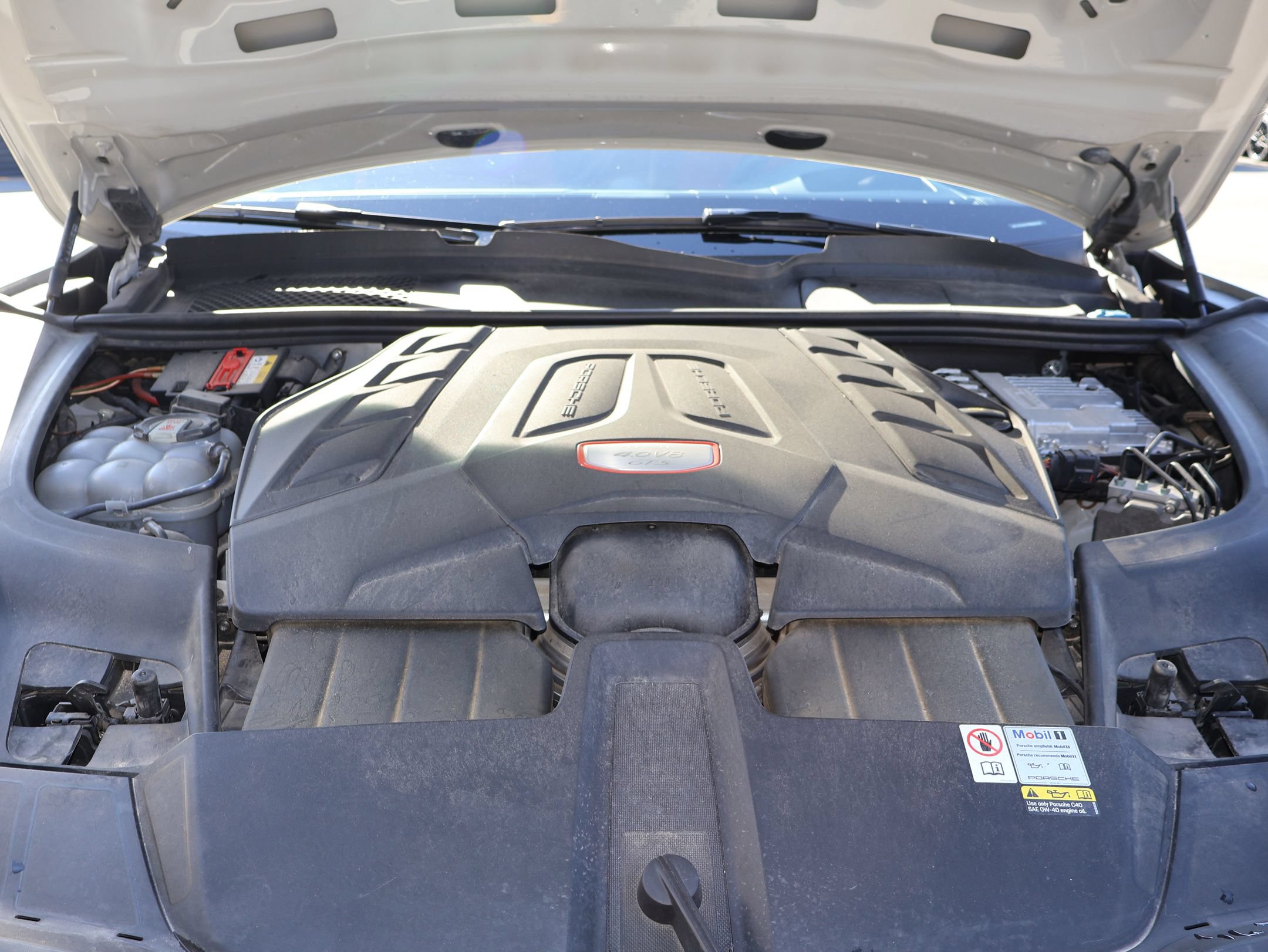 Used 2023 Porsche Cayenne GTS AWD/4WD image 31