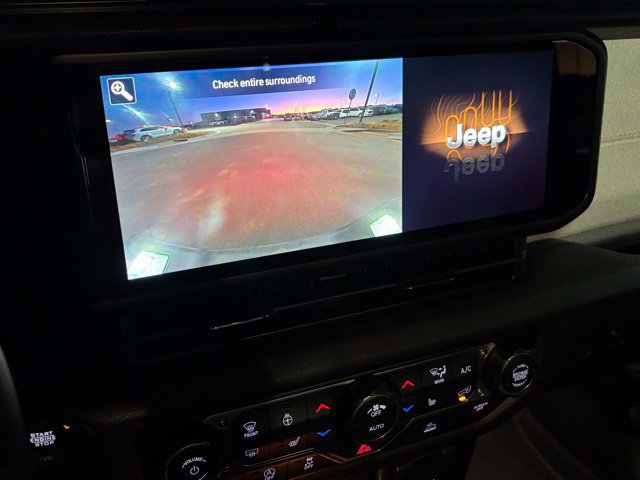 New 2026 Jeep Gladiator Sport AWD/4WD image 36