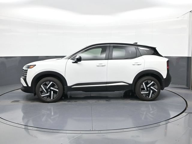 Certified 2025 Nissan Kicks SV FWD image 4