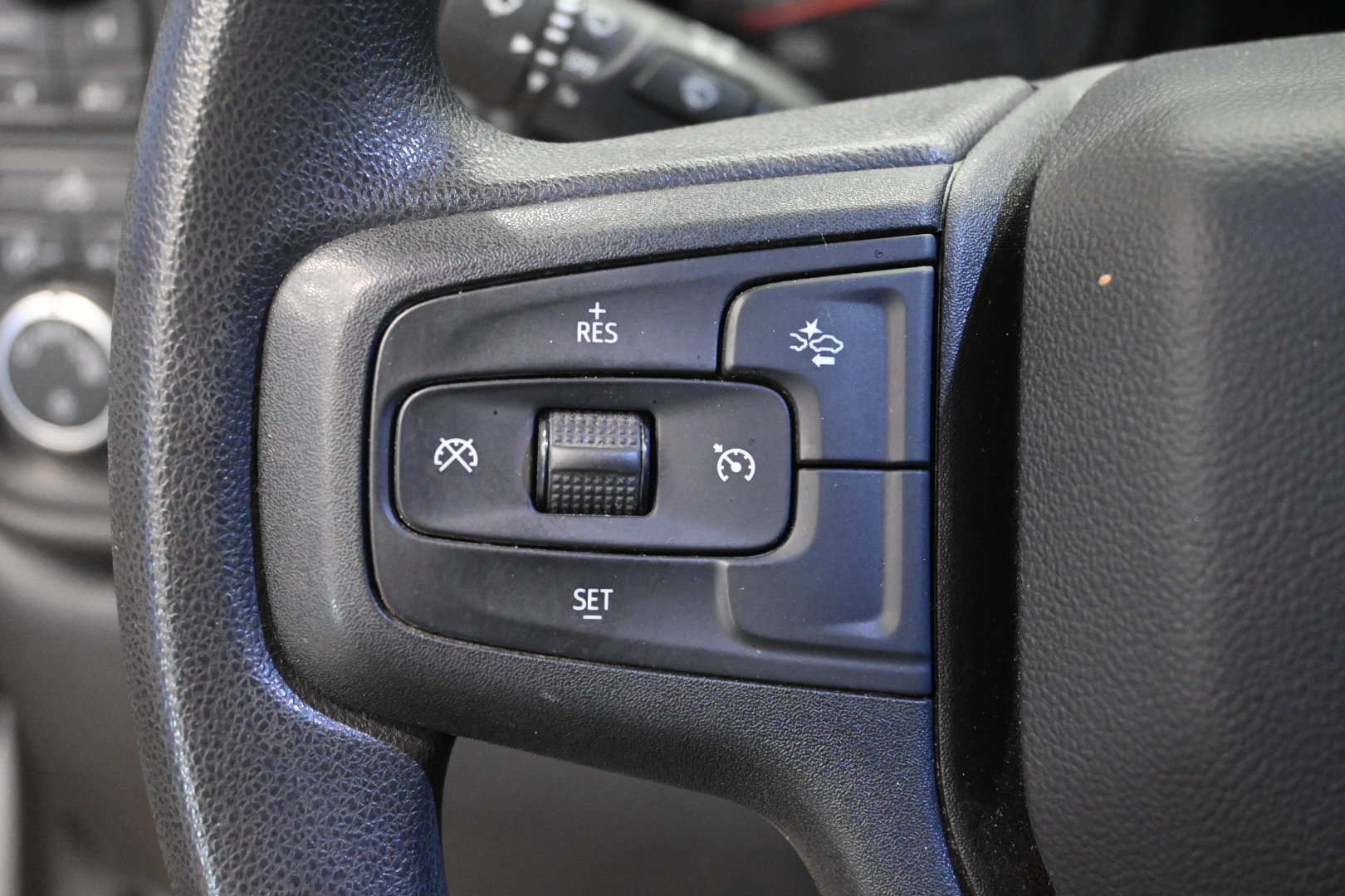 Used 2022 Chevrolet Silverado 1500 Custom image 23