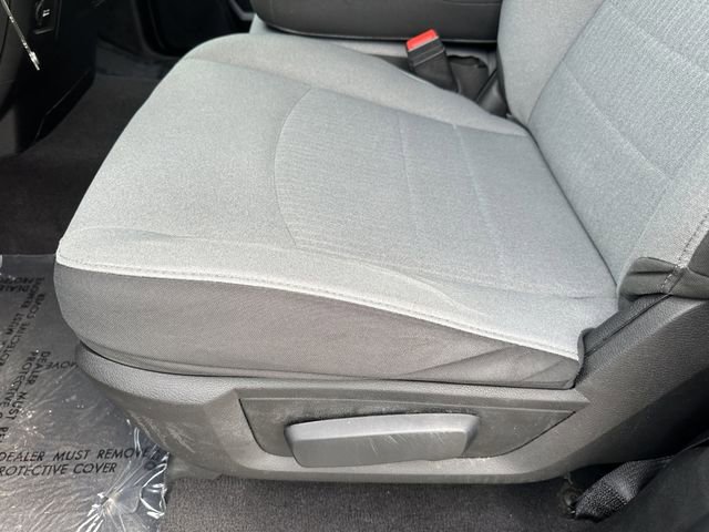 Used 2024 RAM 1500 Classic SLT AWD/4WD image 18
